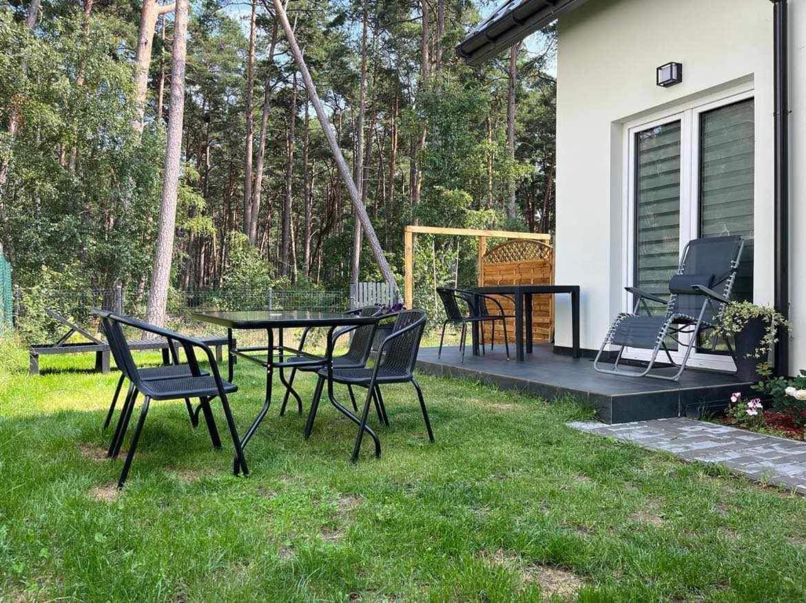 Dom Goscinny Biala Roza Dziwnowek Bagian luar foto